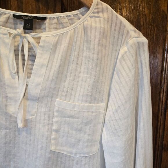 Simply Vera Wang Ivory Long Sleeve Tie Front Blouse with Floral Accents. XSMALL - Picture 3 of 10